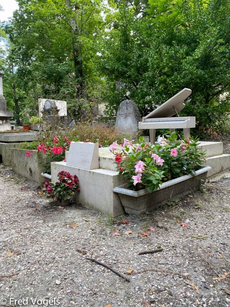 France Clidat op Père Lachaise