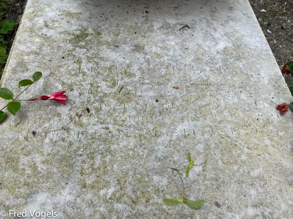 France Clidat op Père Lachaise