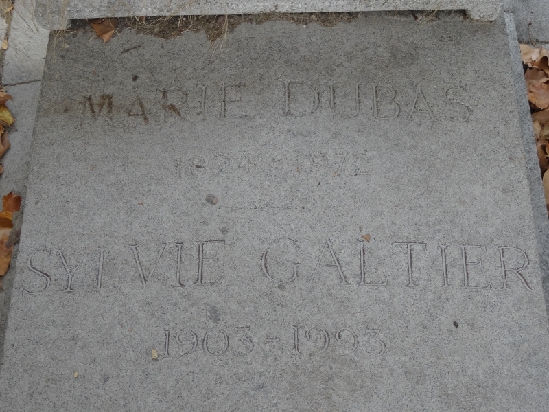 36 - DUBAS Marie (1894-1972) op Père Lachaise