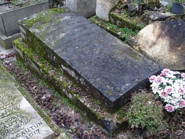 Marie Weis (1856 – 1886) op Père Lachaise