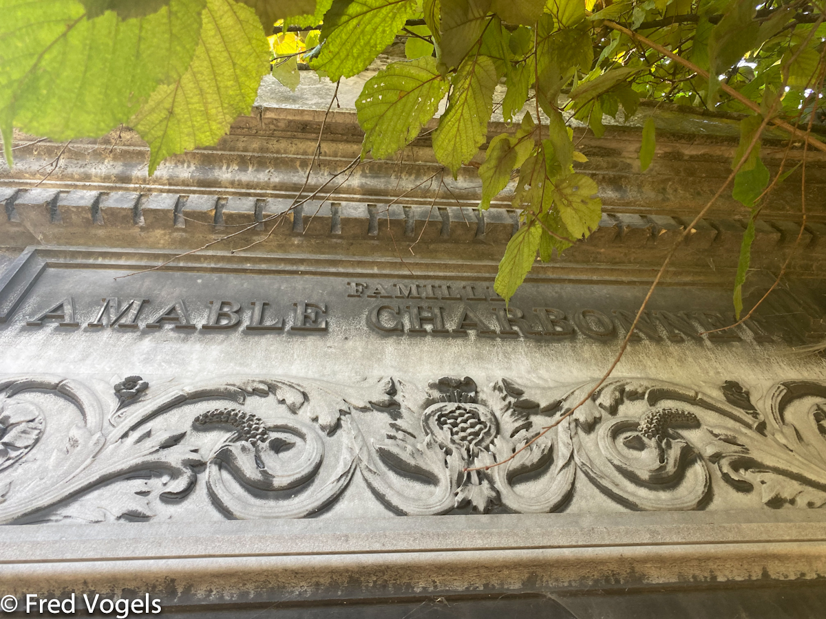 Pere Lachaise 2021-368.jpg