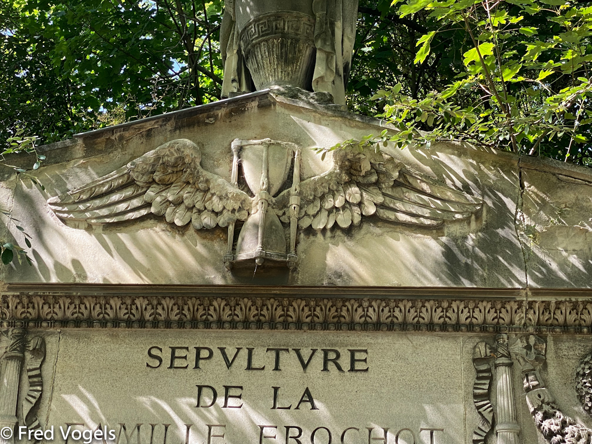 Visit Pere Lachaise 2021-371.jpg