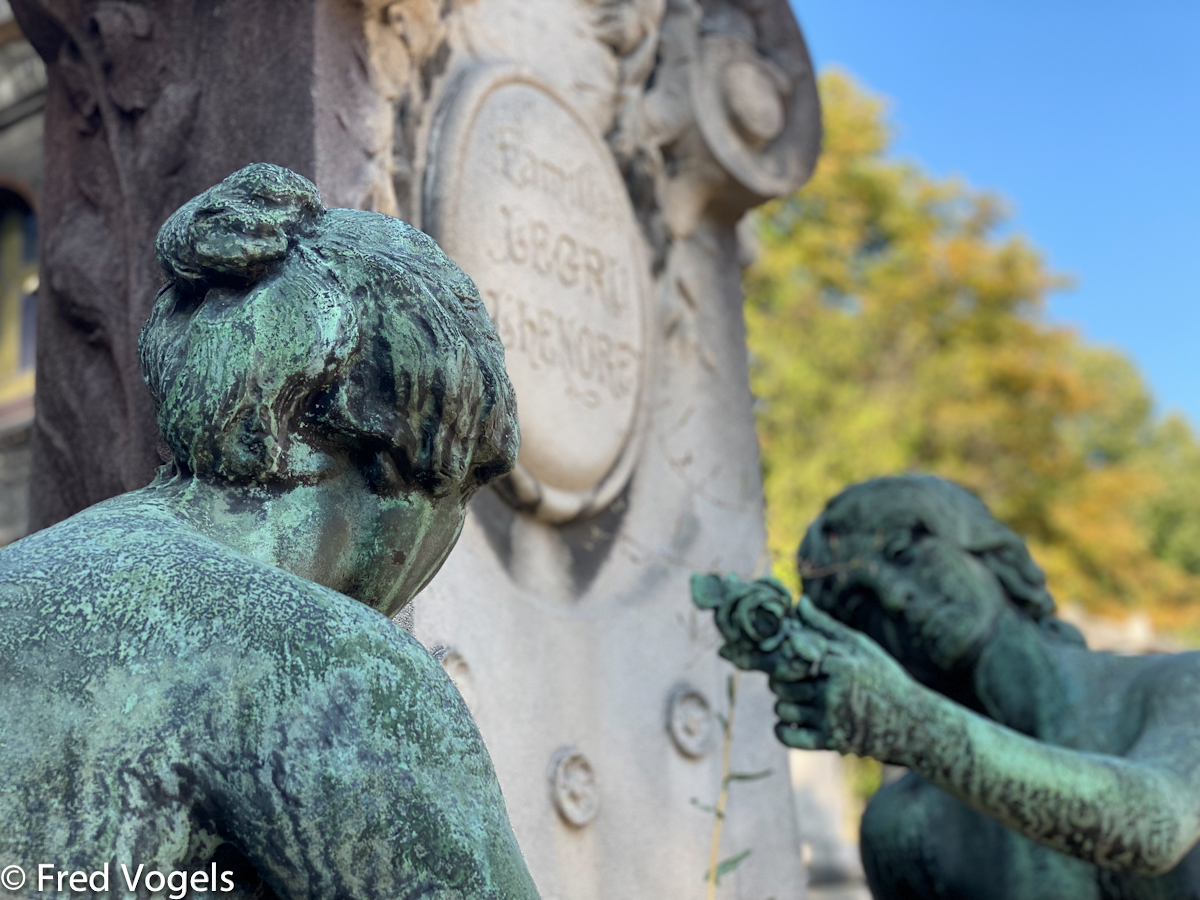 Pere Lachaise 2021-387.jpg