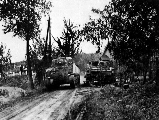 Guards Armoured Division (UK) halt at Bemmel