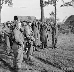 1 Oxfordshire and Buckinghamshire Light Infantry at Port-en-Bessin