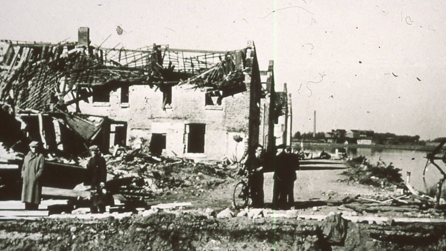 'Zwarte Vrijdag': Veel doden bij bombardement Maastricht