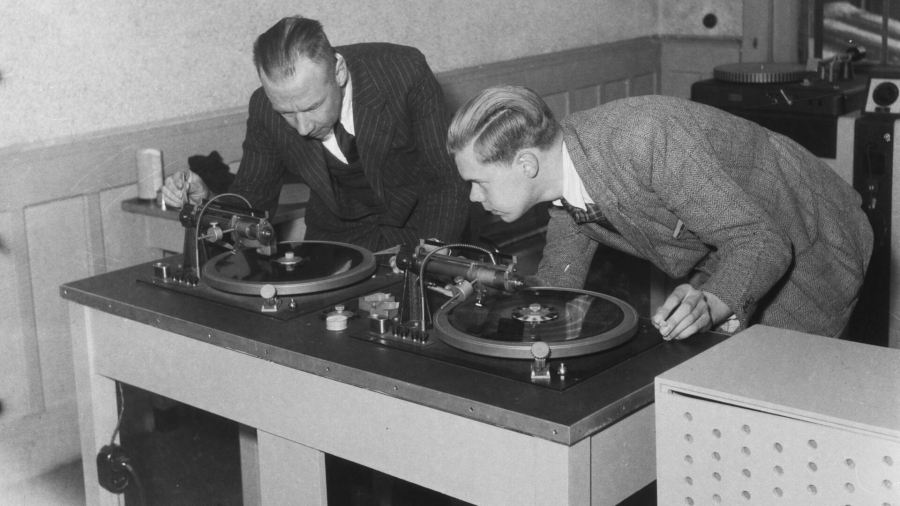 Nieuwe radiozender zendt uit vanaf Nederlandse bodem