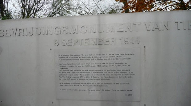1st Polish Armoured Division stop at Ghent Canal