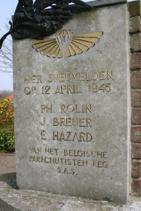The Belgians S.A.S. Parachutists establishes a bridgehead