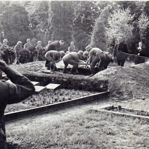 The 51 Sqdn left from Snaith at 1944-07-10 at 11:32. Loc or duty Kleve