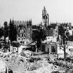 Evacuatie Arnhem komt langzaam op gang