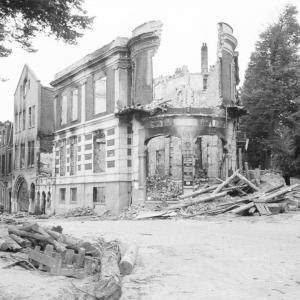 Evacuatie Arnhem komt langzaam op gang