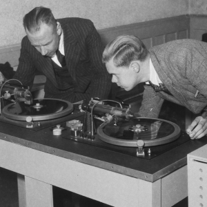 Nieuwe radiozender zendt uit vanaf Nederlandse bodem
